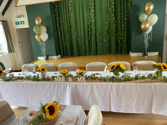 sunflower top table