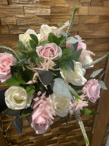 pink & white bridal bouquet