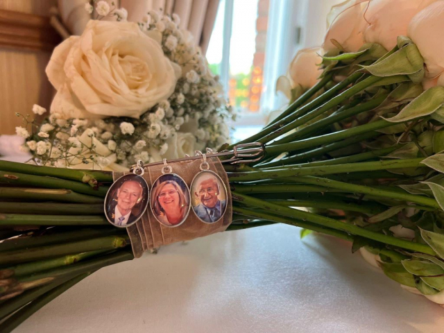 Memory tags  for bridal bouquets
