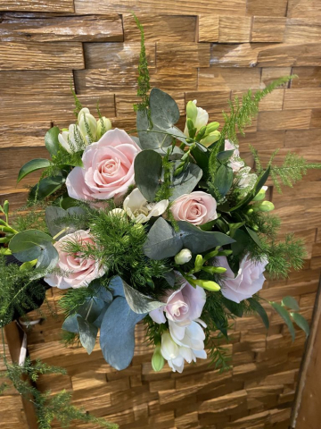 natural rustic wedding flowers foliage ivory rose freesia and green soft ruscuss eucalyptus hand tied bouquet