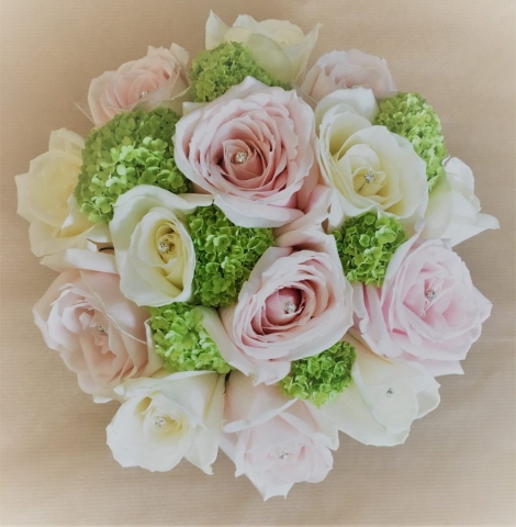 pastel pink and ivory roses with lime green wedding flowers