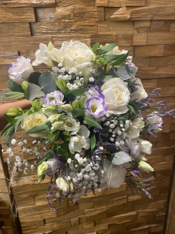 Lilac & white mixed bridal bouquet