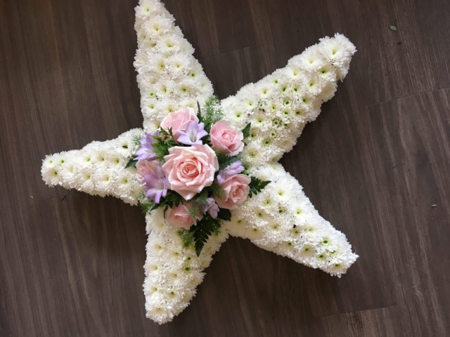 Star as a funeral tribute