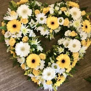 A pretty and delicate open heart can be in any colours of your choice. Same day delivery. Due to seasonal variations some items may be substituted to produce a display of equal quality and value.