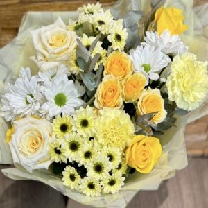 Yellow & white bouquet